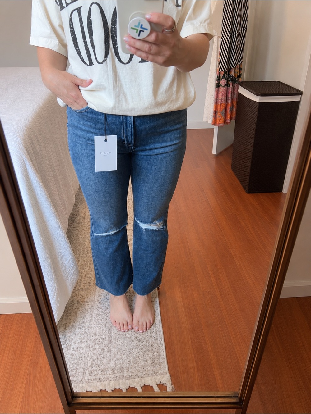Hidden Hugh-Rise Distressed Kick-Crop Flare Jeans - NWT Size 30